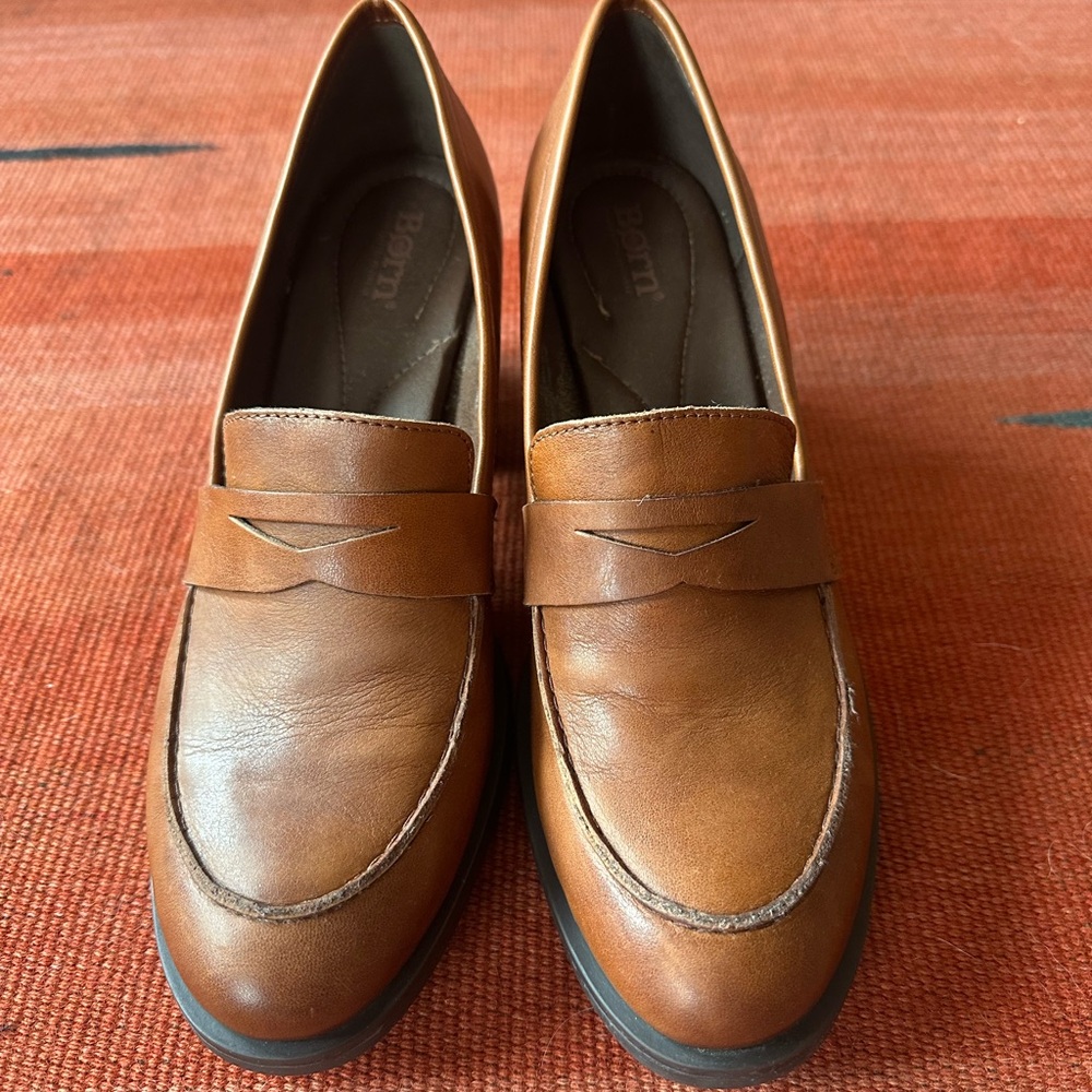 Like New Brown Leather Penny Loafers